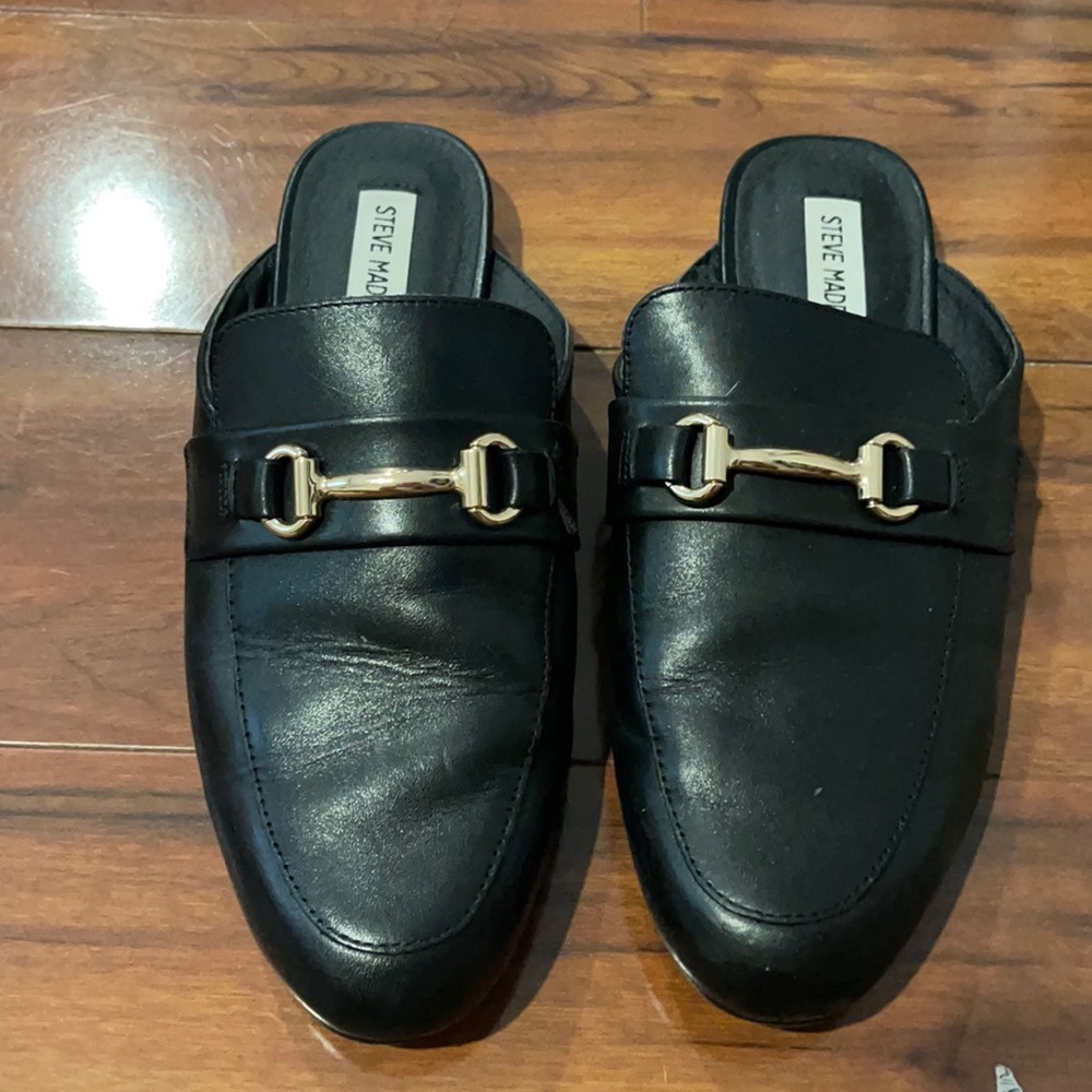 Steve Madden slip ons